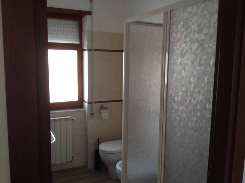 Carillon Apartman Civitavecchia Szoba fotó