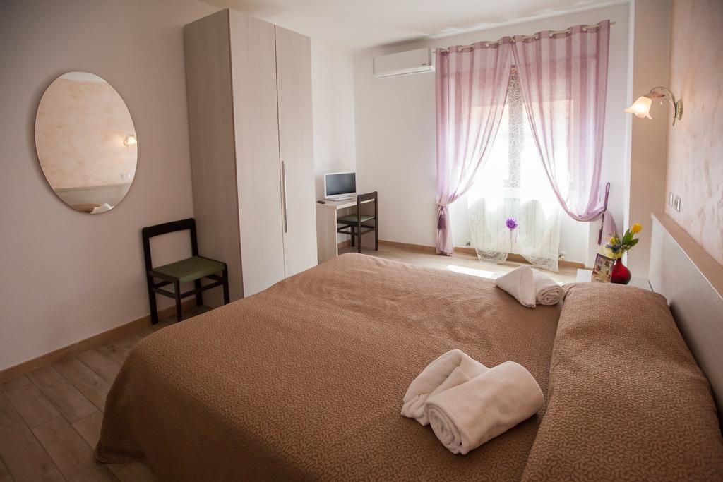 Carillon Apartman Civitavecchia Kültér fotó